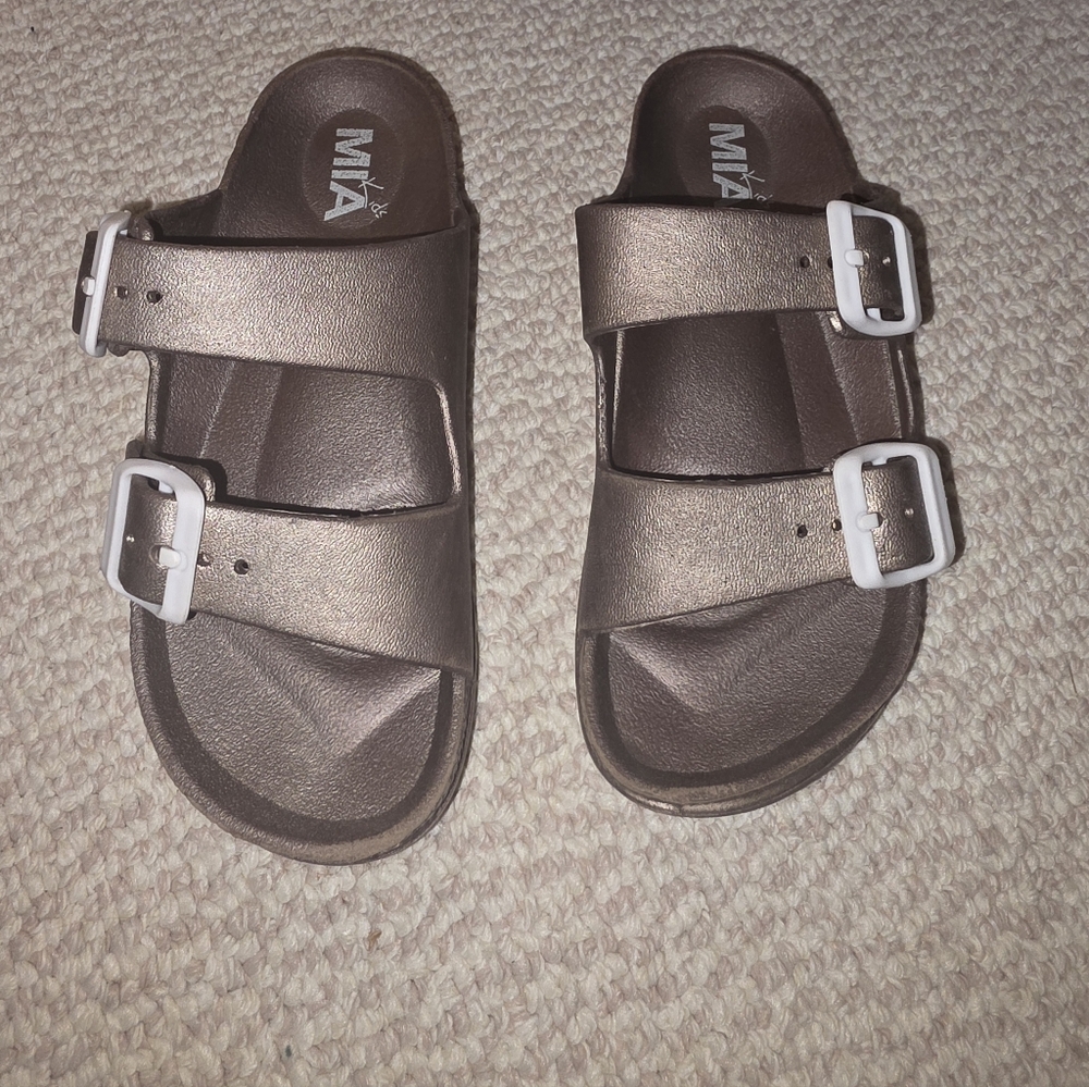 MIA Kids' Metallic Brown Sandals